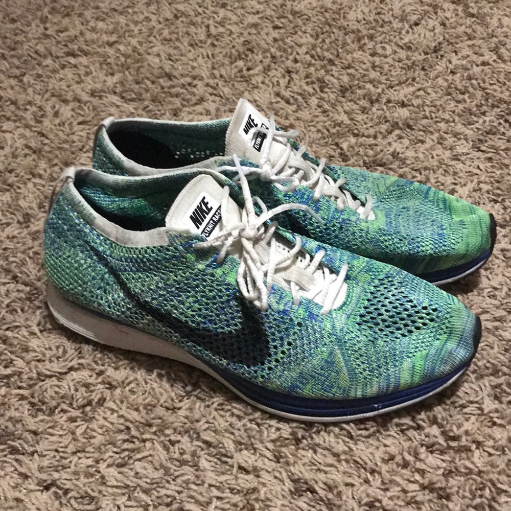 Nike flyknit racer sz 10